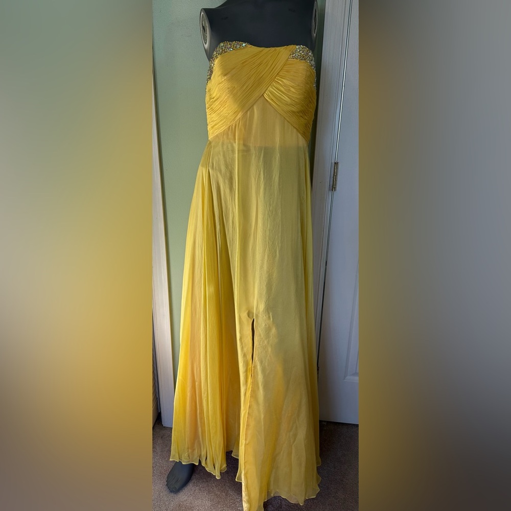 Vintage Jovani Women Dress Size 8 Yellow Silk Embellished Front Slit With Flaw